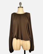 Blusa marrón globo