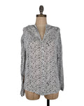 Blusa blanca y negra