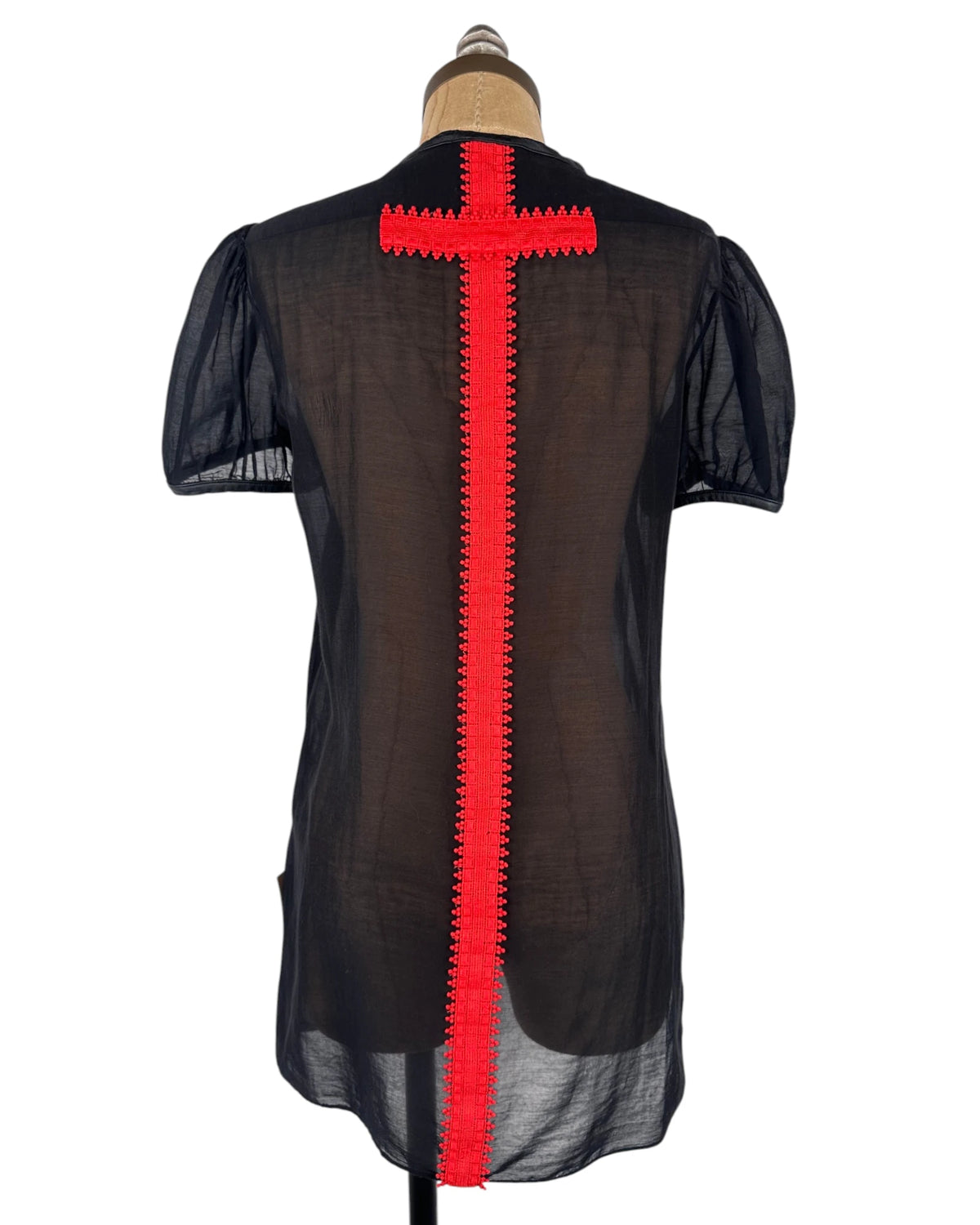 Blusa negra encaje rojo (3)