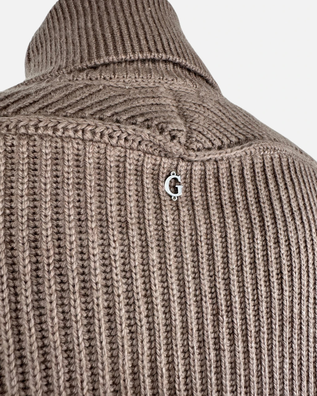 Jersey cuello alto marrón (5)