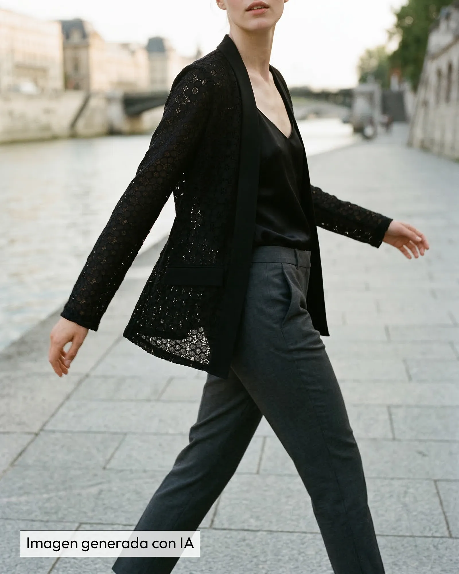 Americana de encaje con solapa