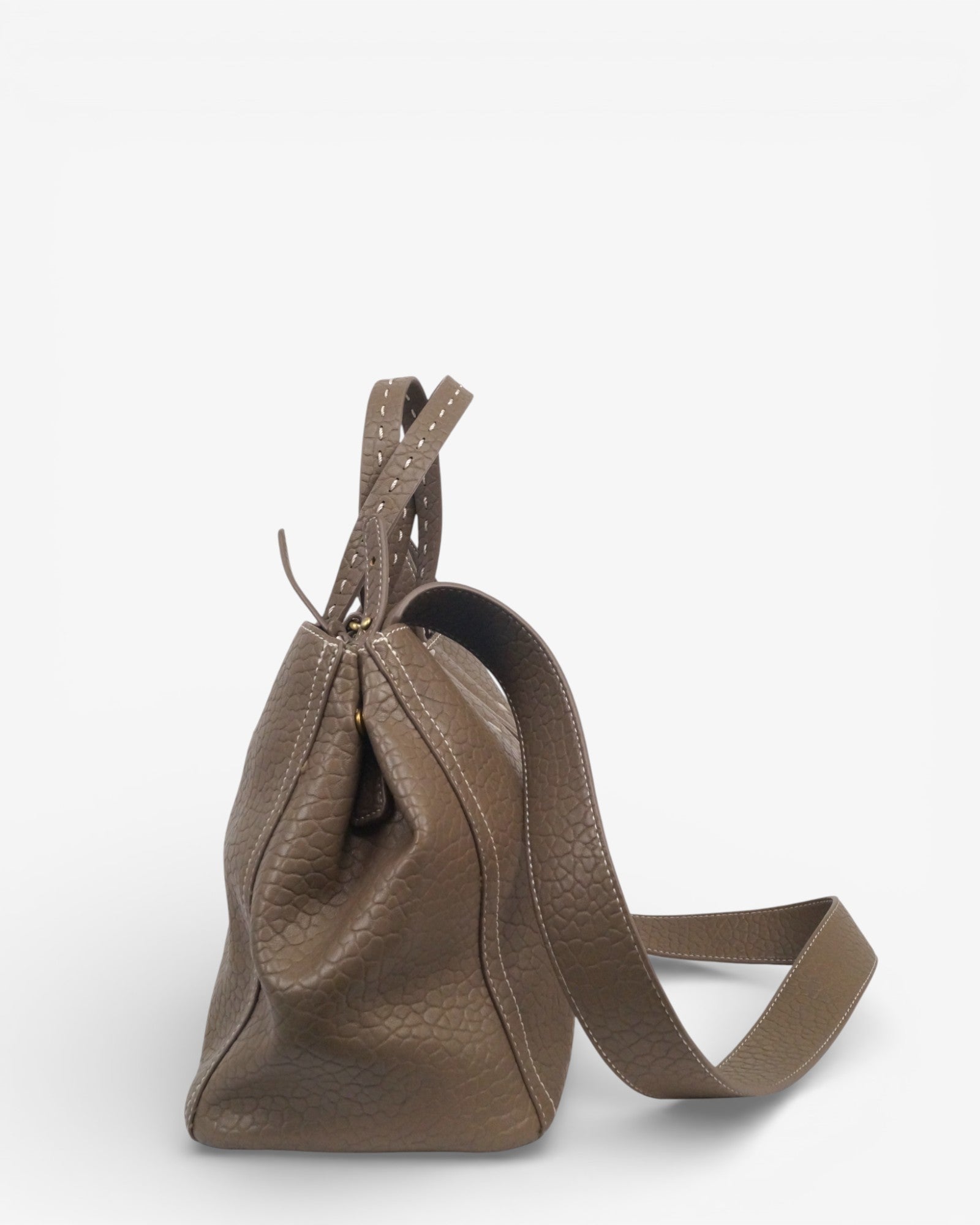 Bolso cruzado y mano