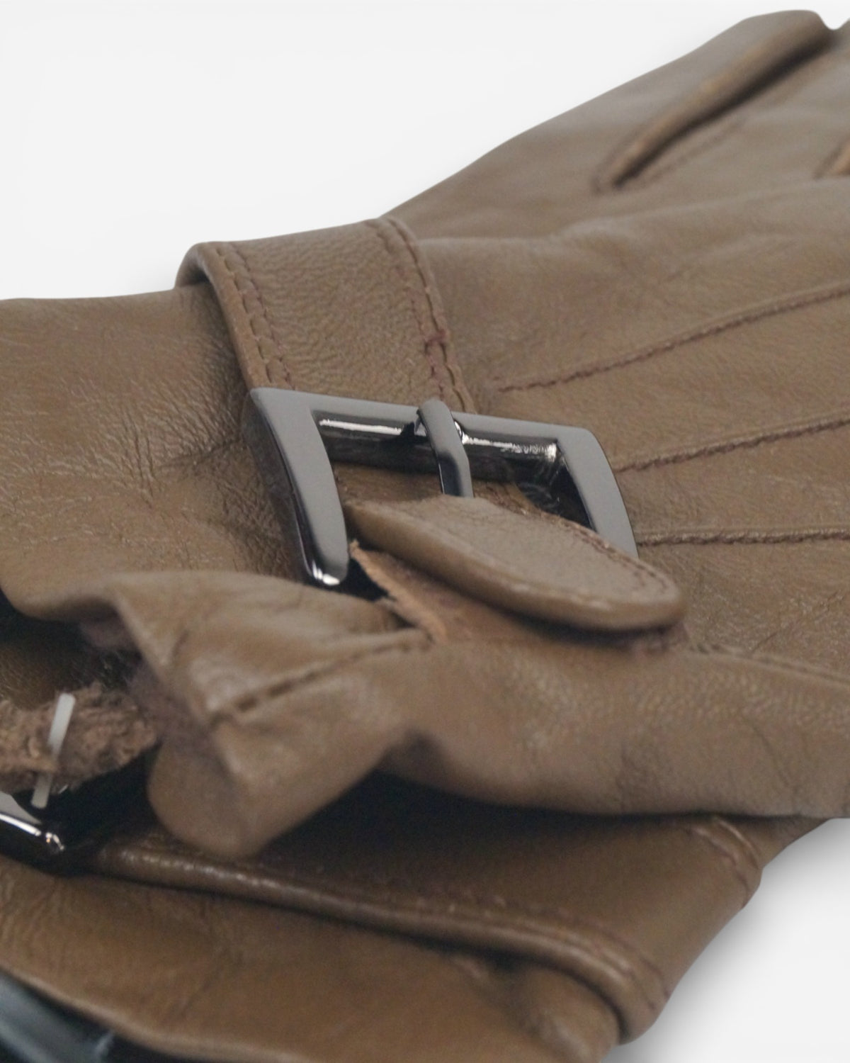 Guantes de piel marrones