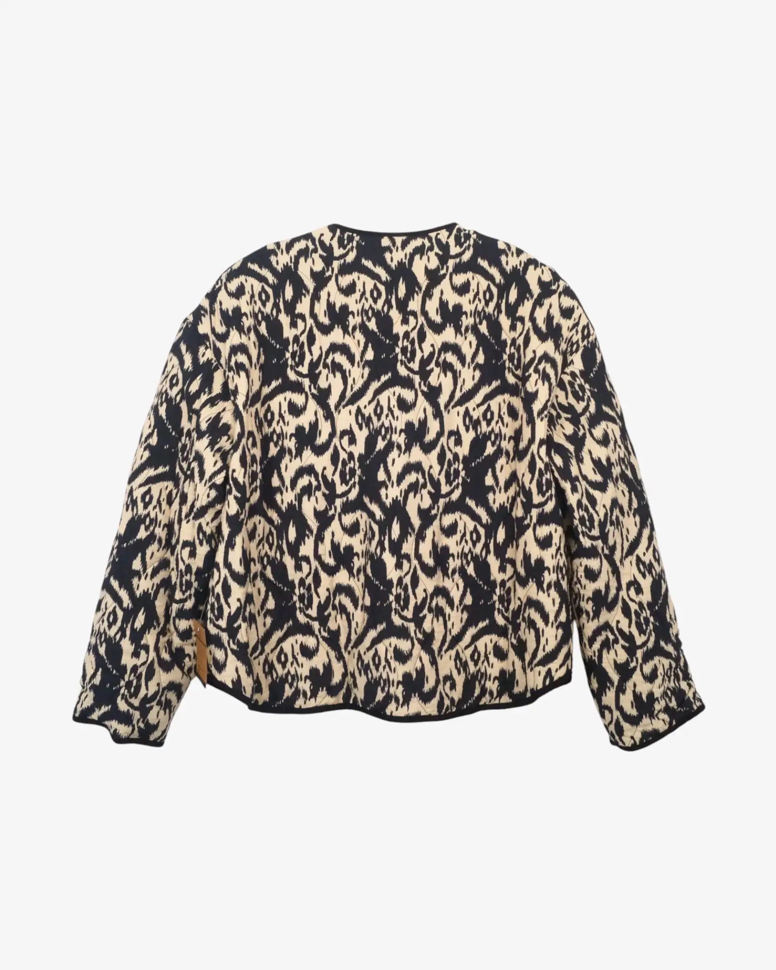 Chaqueta acolchada beige y negra