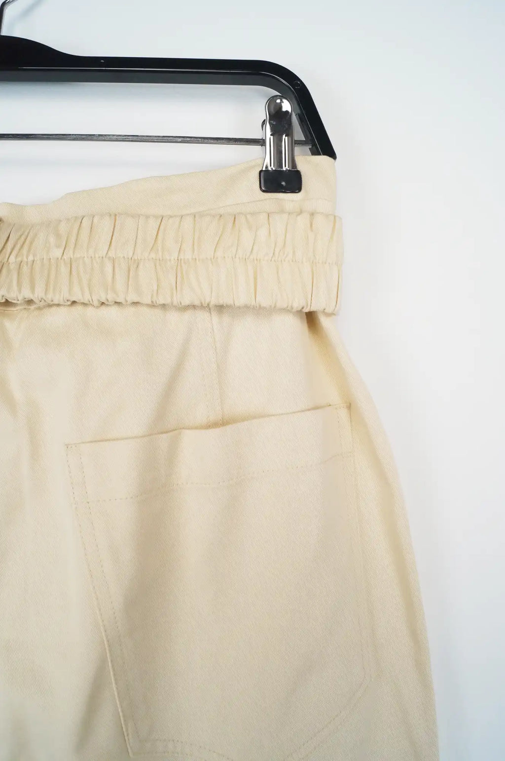 Pantalón crema