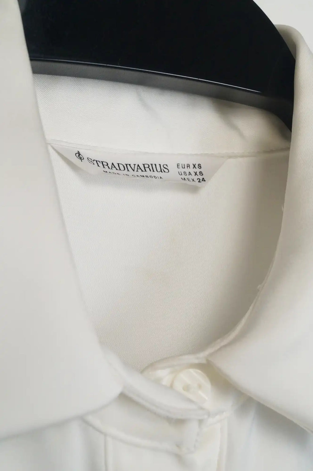 Camisa crop satinada blanca