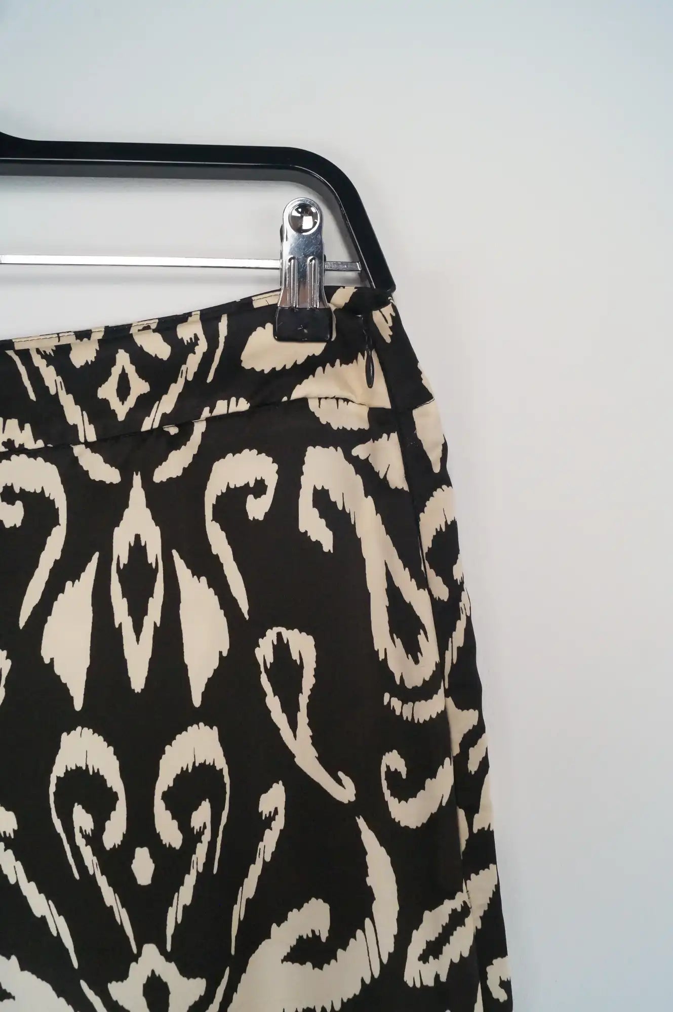Pantalón con motivo étnico