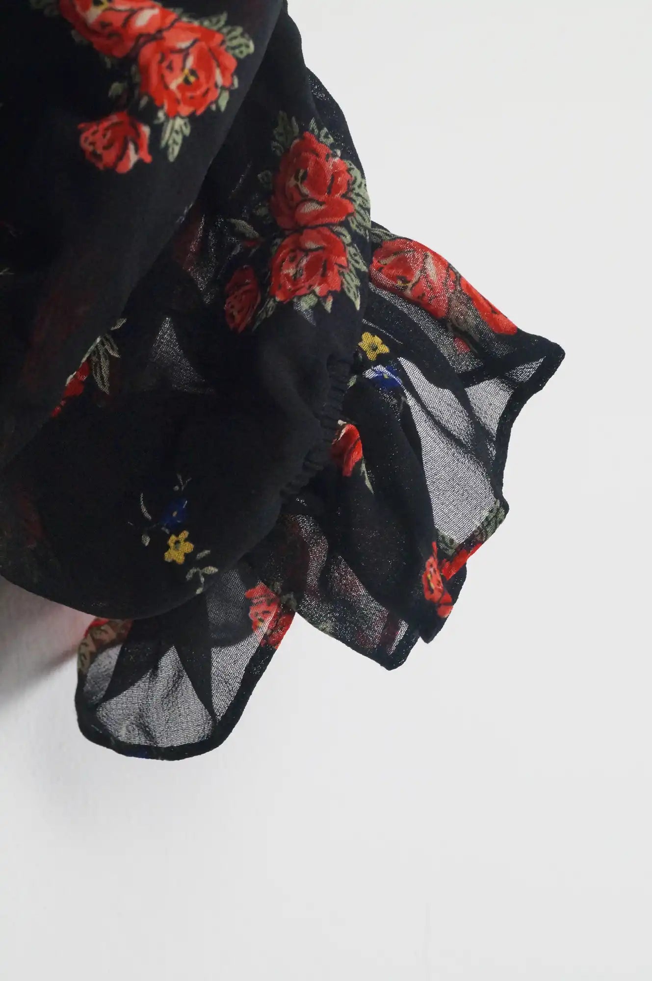 Vestido corto fruncido