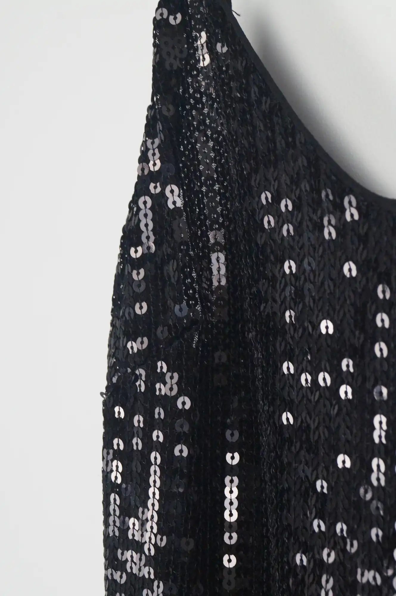 Vestido lentejuelas borlas