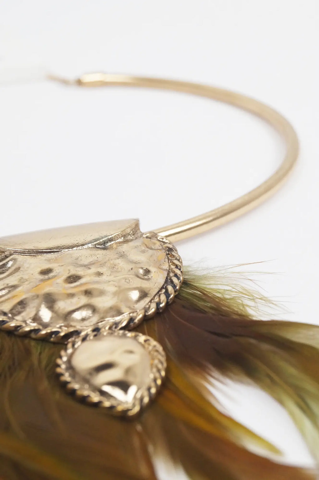 Collar dorado gargantilla