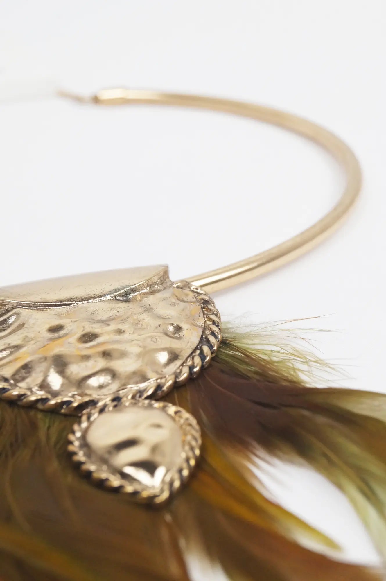 Collar dorado gargantilla