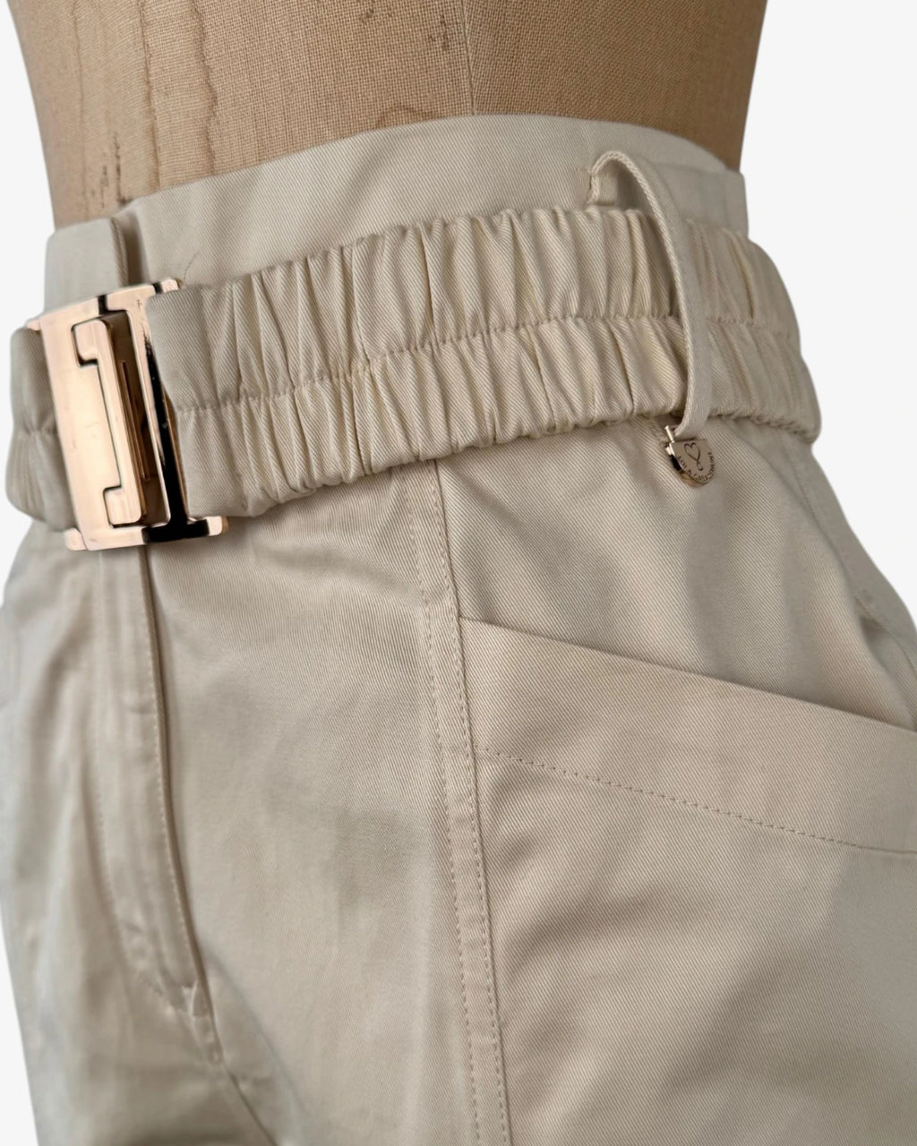 Pantalón crema