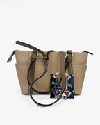 Bolso de piel beige