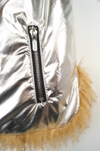Chaleco reversible plata y peluche