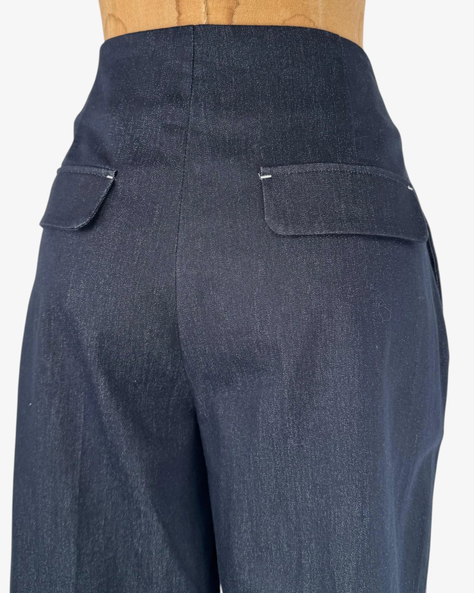 Jean azul oscuro mom