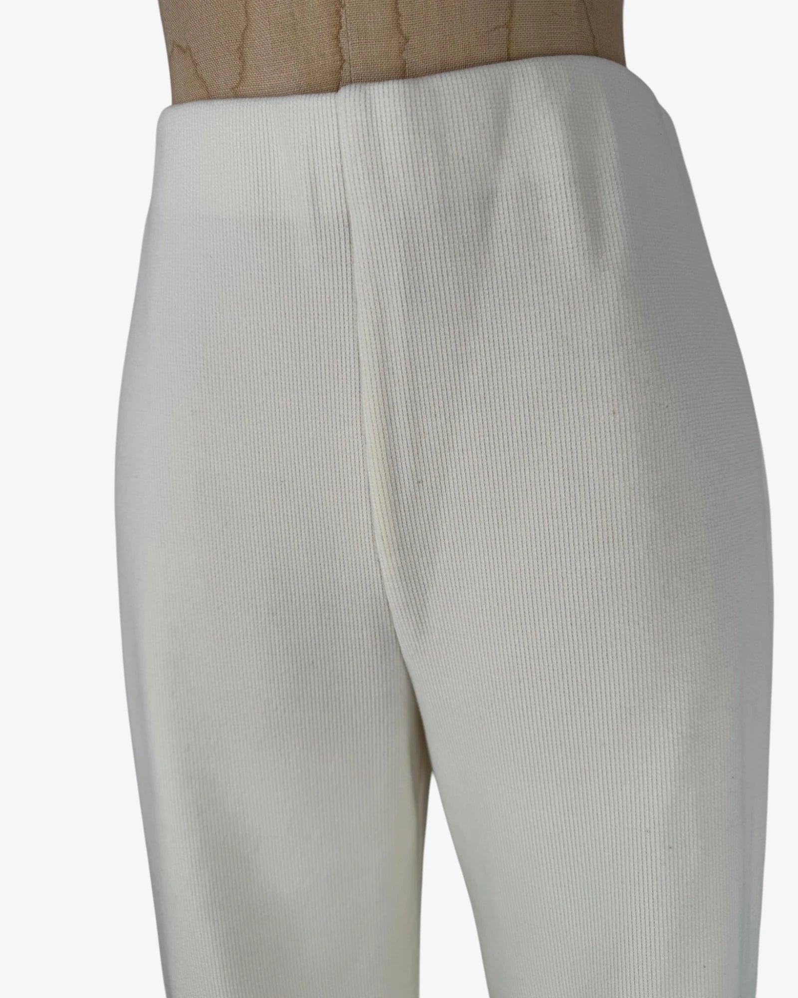 Pantalón de micropunto