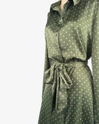 Vestido verde satinado lunares